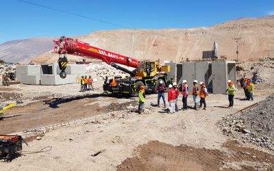 Gobierno inició construcción de badén de hormigón en acceso a la Hacienda Camarones